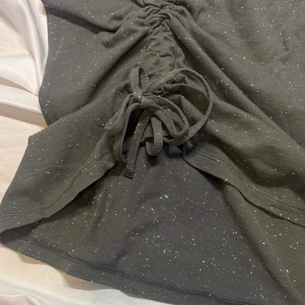 Be Boundless soft charcoal